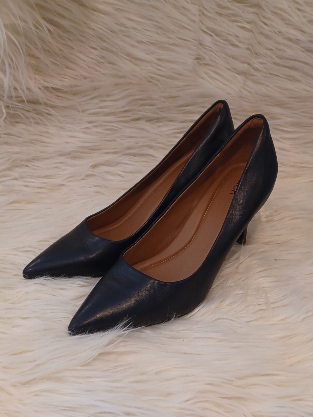 Sleek Black Pointed-Toe Women's Heels
